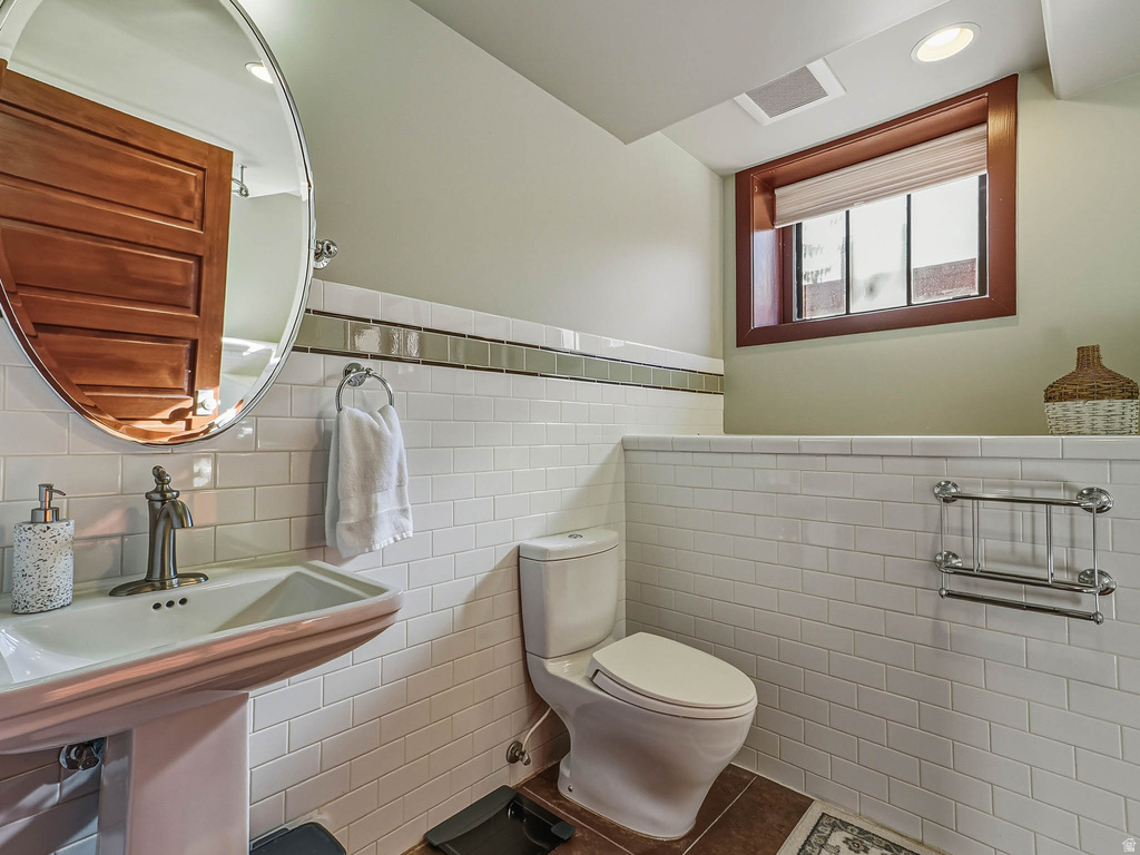 1326 S 1000 E Salt Lake City, UT 84105