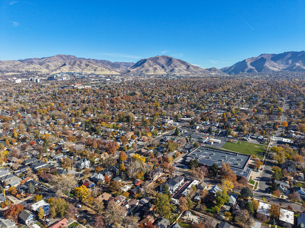 1326 S 1000 E Salt Lake City, UT 84105