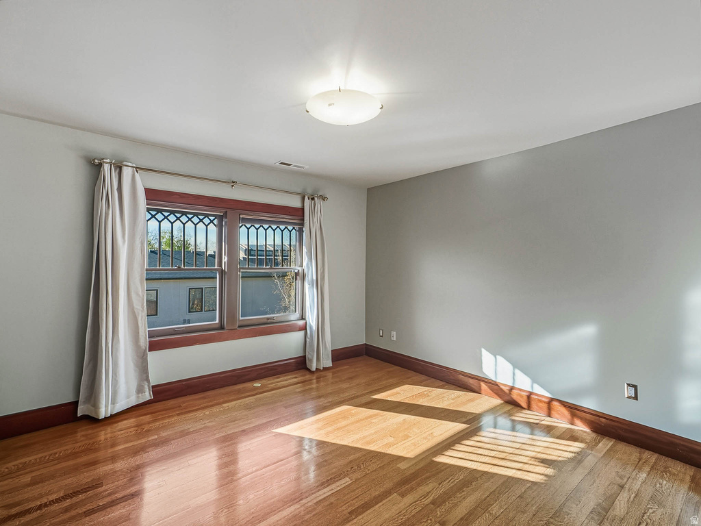 1326 S 1000 E Salt Lake City, UT 84105