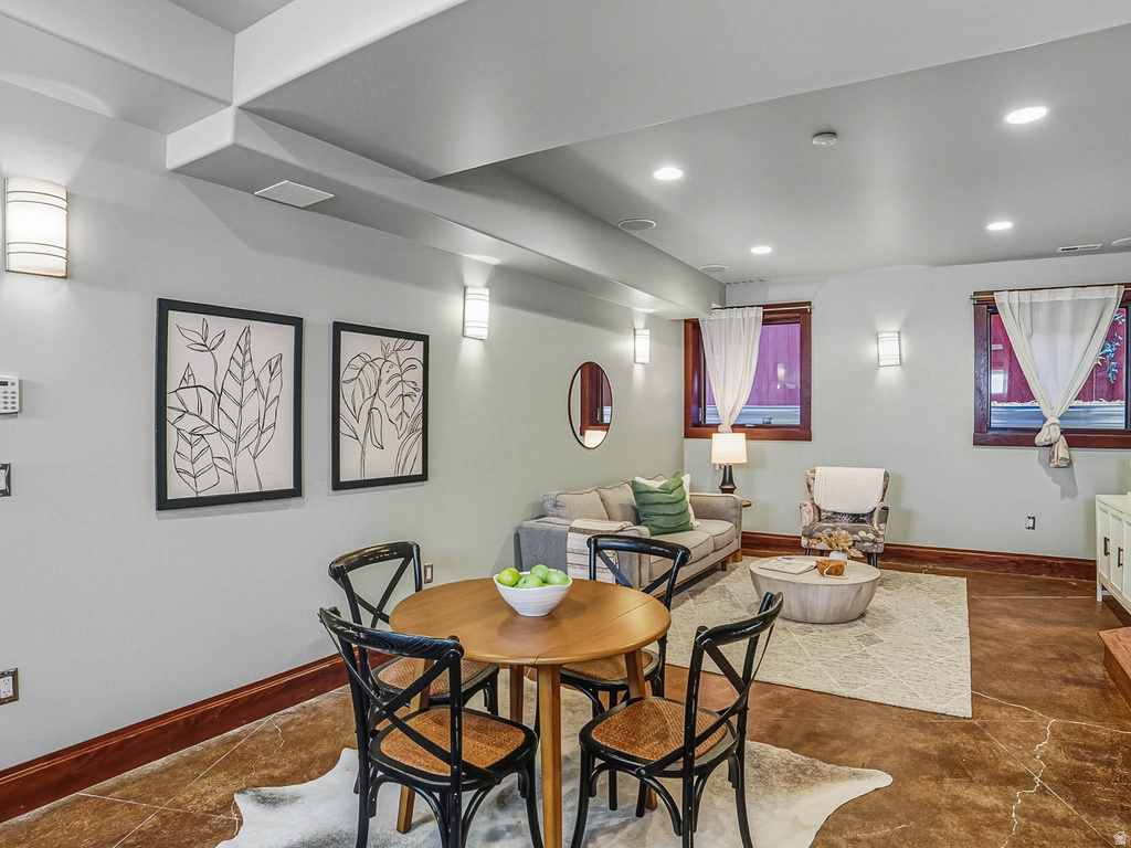 1326 S 1000 E Salt Lake City, UT 84105