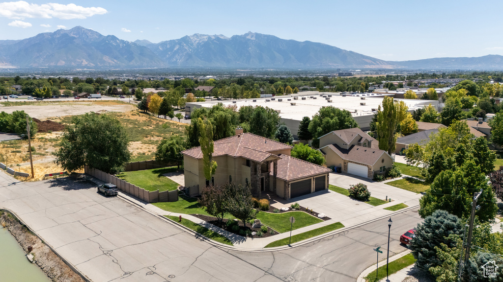 6683 S ALICE SUSANNA LN West Jordan, UT 84084