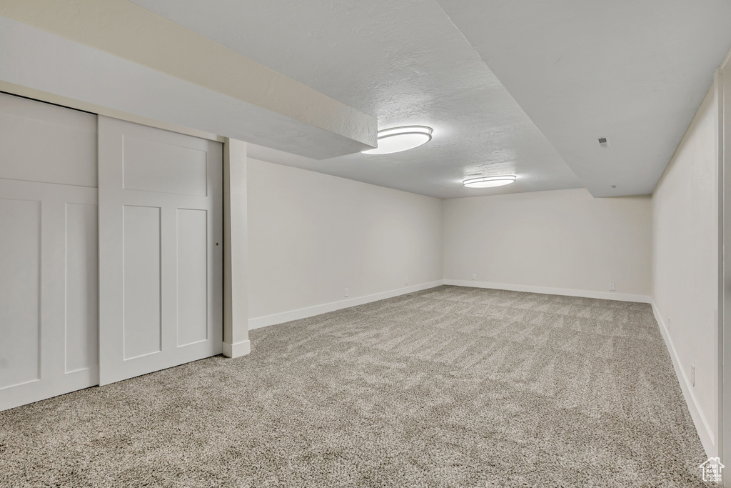 5998 S 3100 W Roy, UT 84067