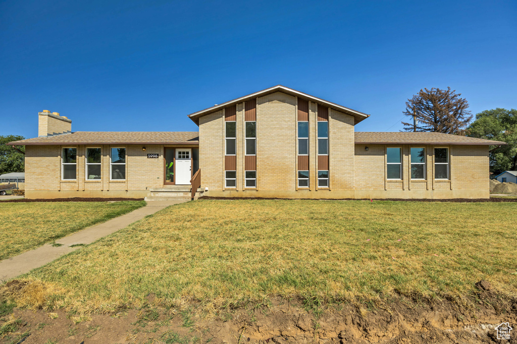 5998 S 3100 W Roy, UT 84067