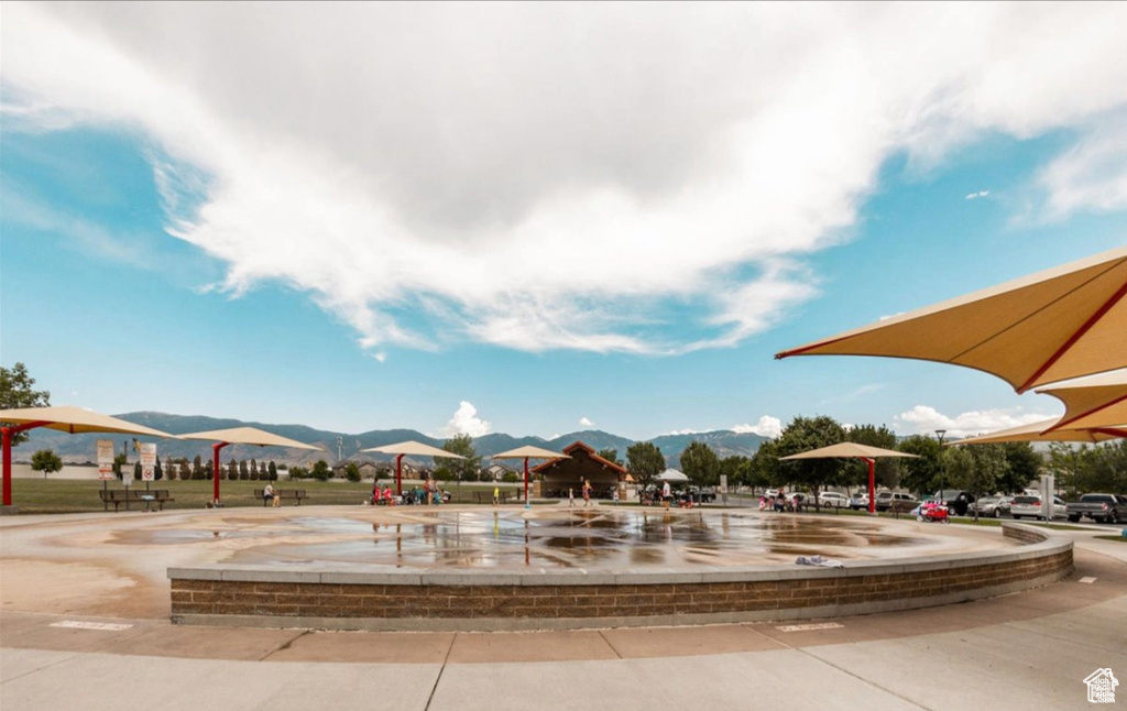 1150 N WHILTSHIRE DR North Salt Lake, UT 84054