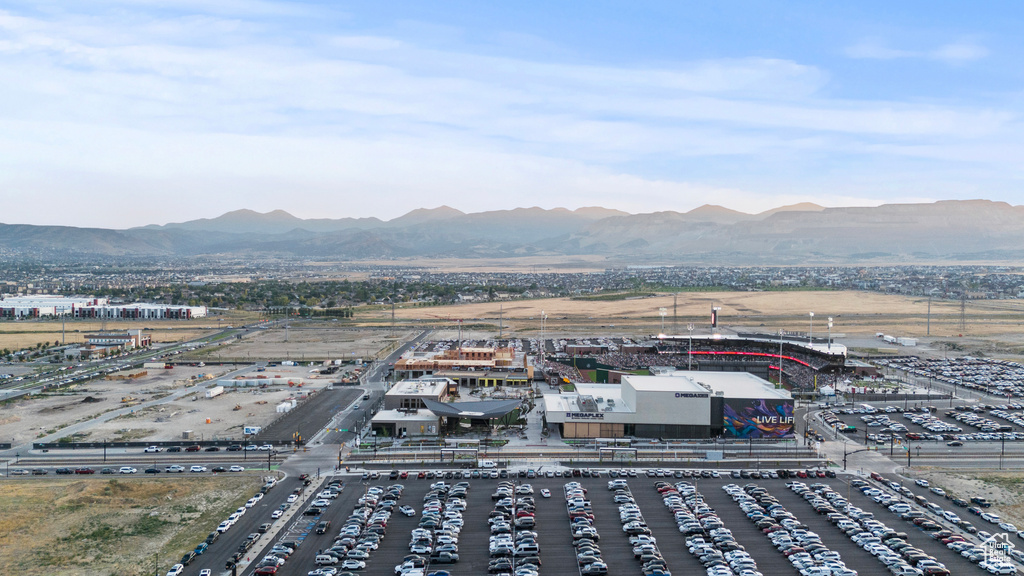 11011 S LAKE RUN RD South Jordan, UT 84009
