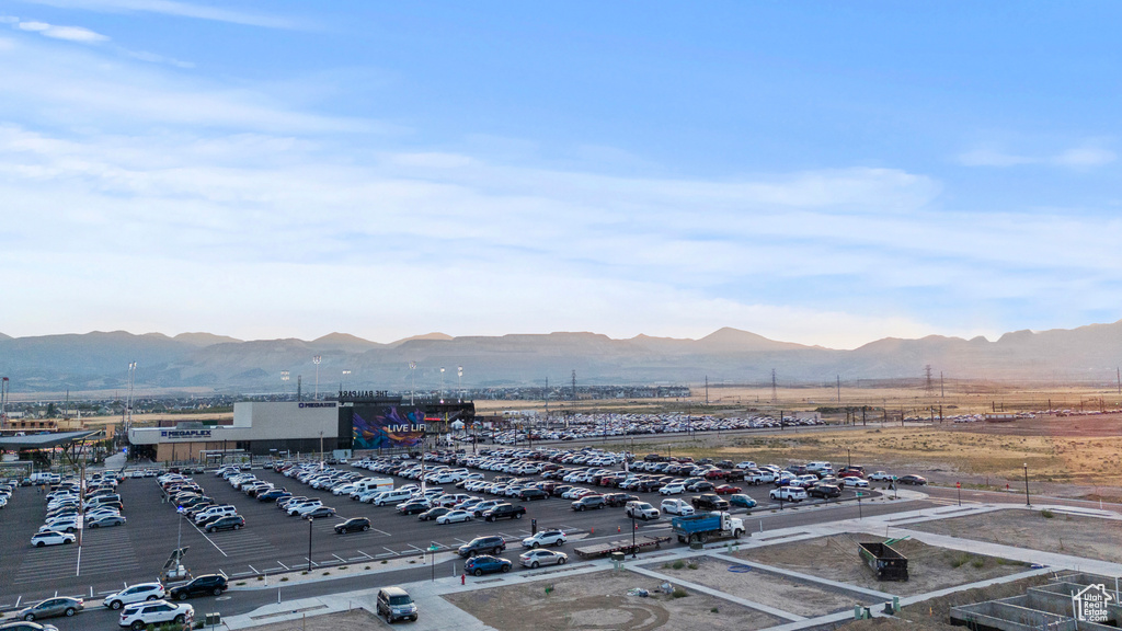 11011 S LAKE RUN RD South Jordan, UT 84009