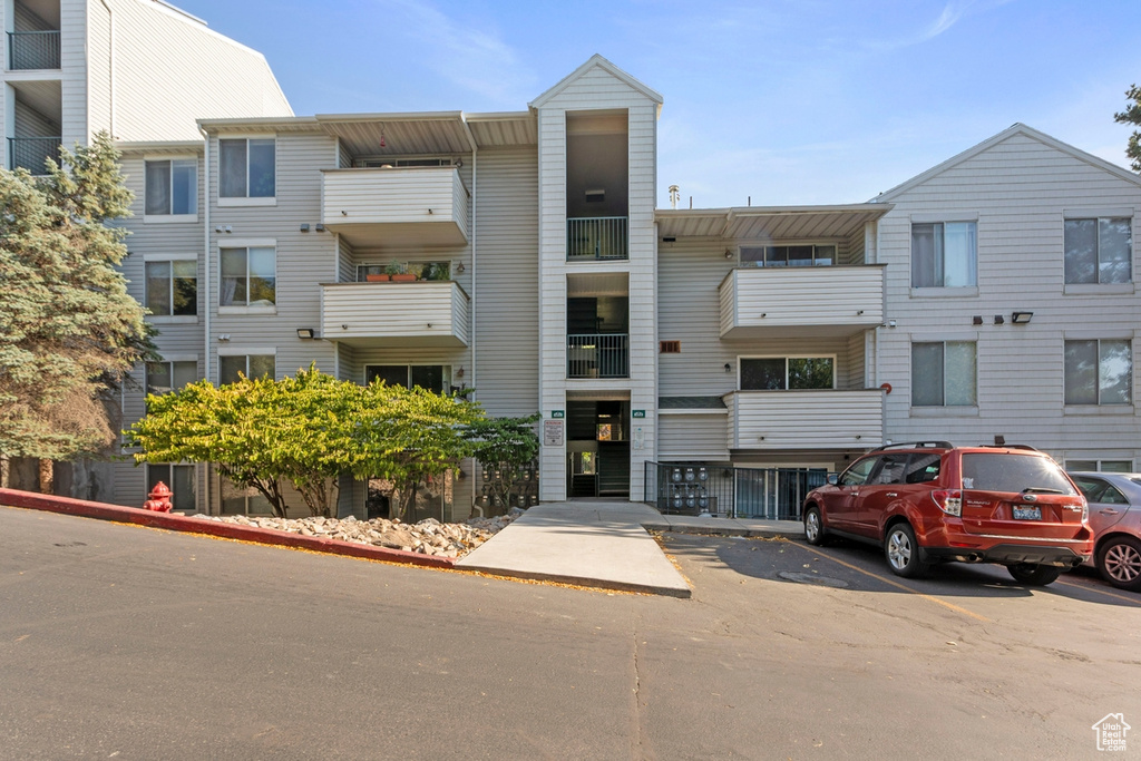 525 S 900 E #B2 Salt Lake City, UT 84102
