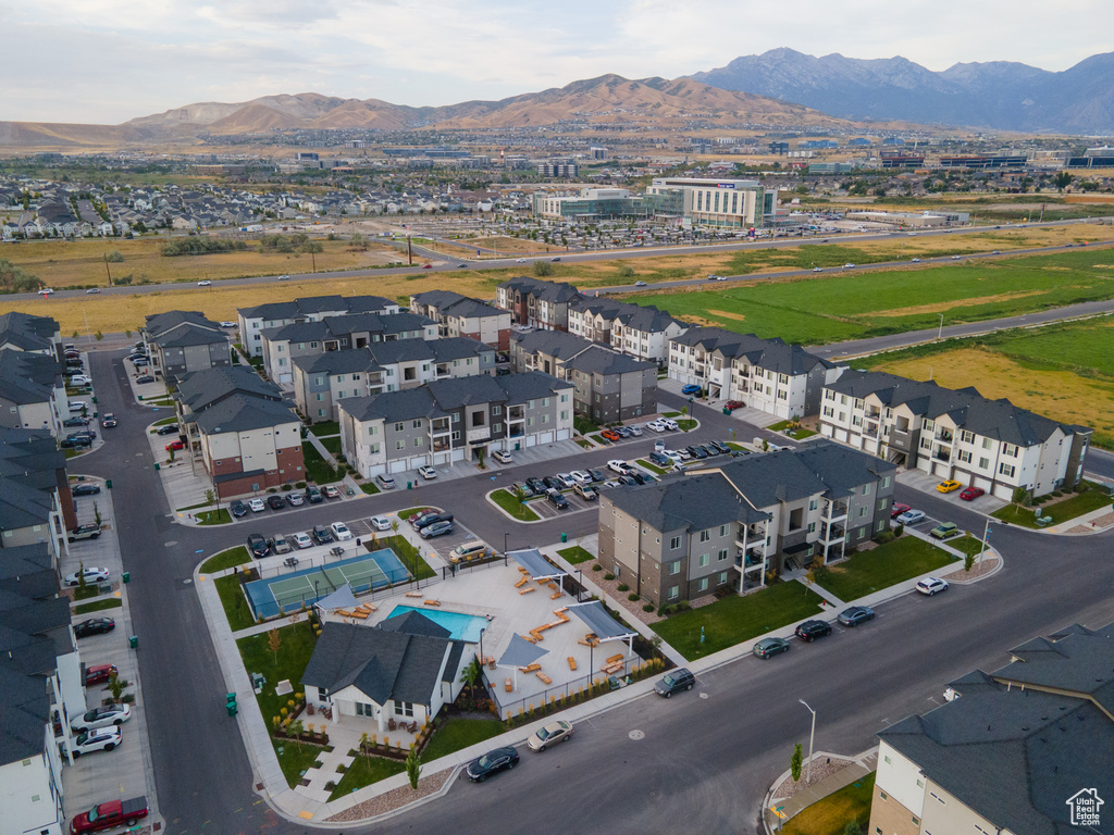 3373 W 1960 N #O202 Lehi, UT 84043
