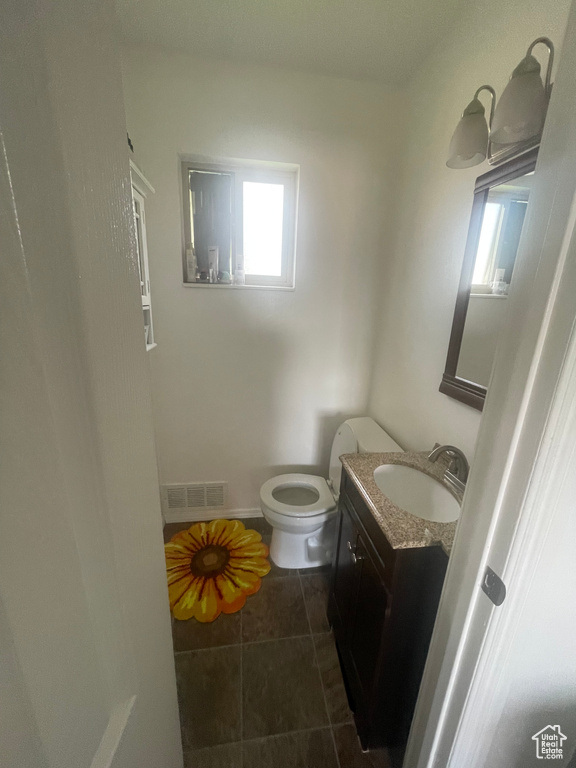 Photo 19 for MLS #2103842 at 611 E Lagoon St