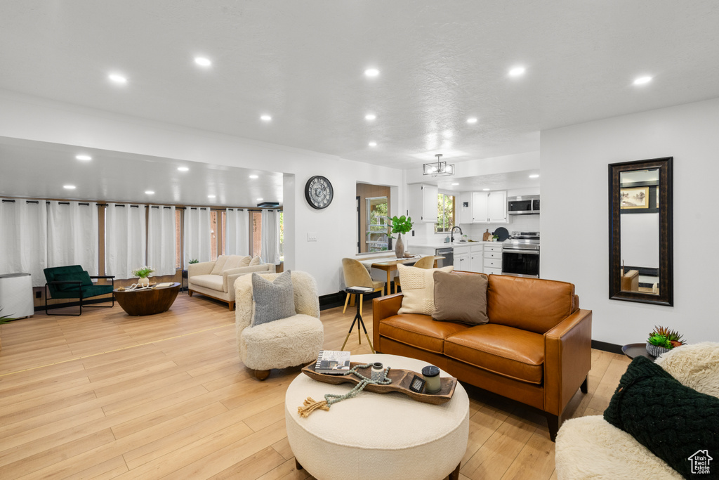 3750 S 200 E South Salt Lake, UT 84115