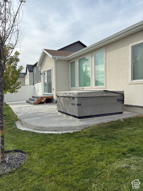 Photo 11 for MLS #2103849 at 1744 E Meadowlark Dr