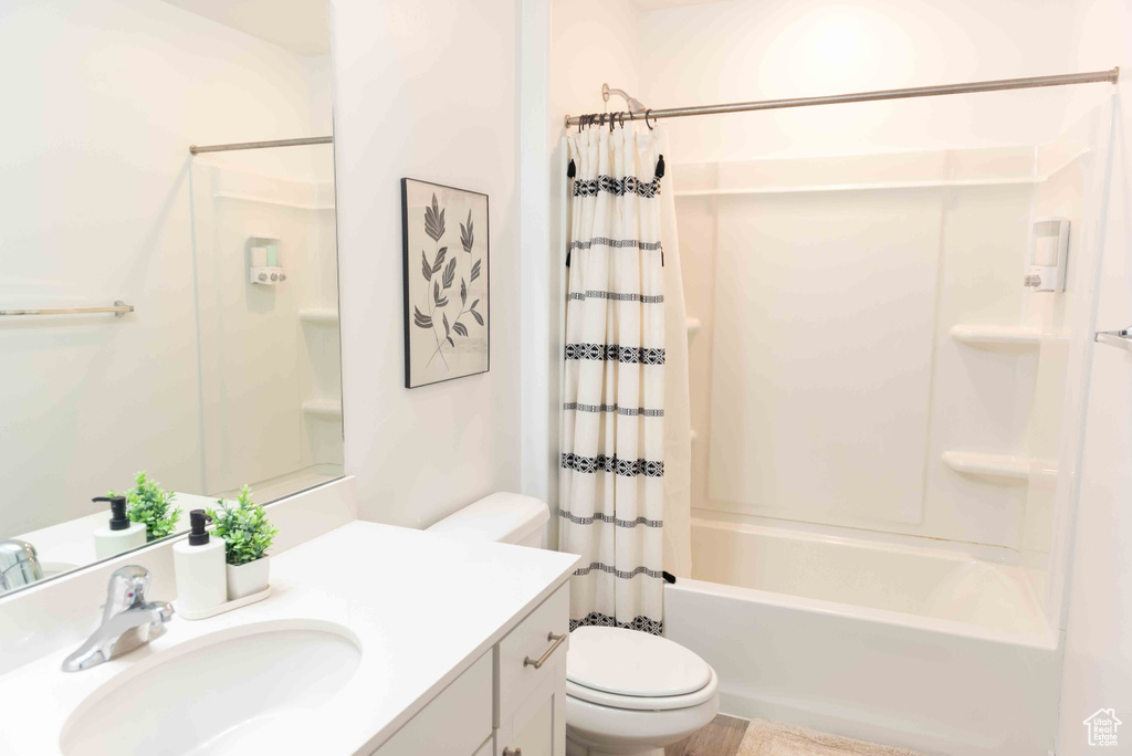 Photo 14 for MLS #2103857 at 1178 E Trident Dr