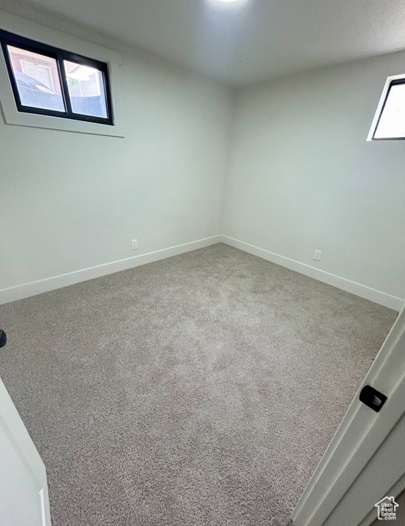 4915 W JANETTE AVE West Valley City, UT 84120