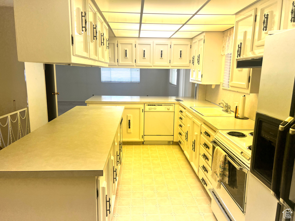 Photo 3 for MLS #2103870 at 3565 S Eccles Ave