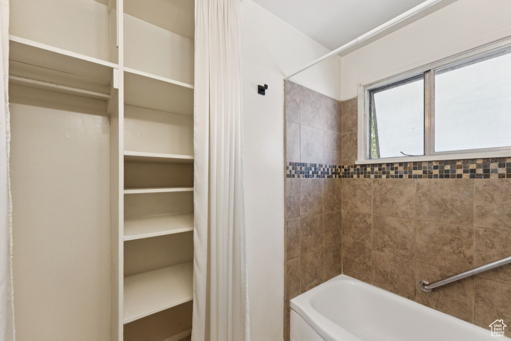 1061 N CAPISTRANO DR Salt Lake City, UT 84116