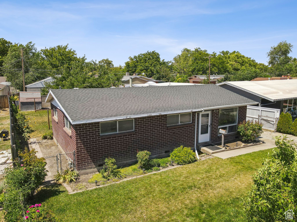 1061 N CAPISTRANO DR Salt Lake City, UT 84116
