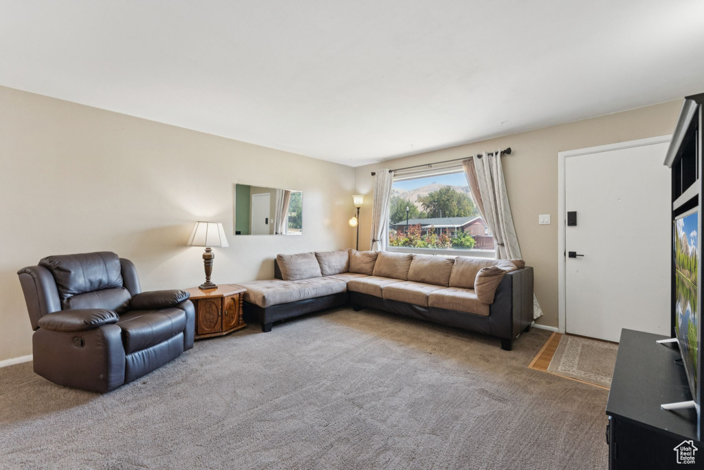 1061 N CAPISTRANO DR Salt Lake City, UT 84116