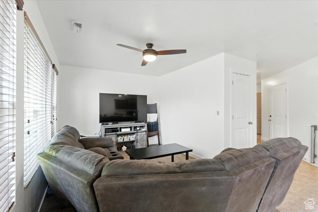 Photo 5 for MLS #2103878 at 1187 W Seraphim Ct