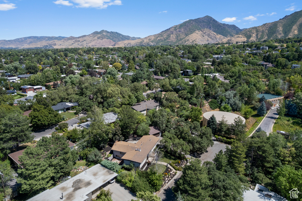2885 E LIVE OAK CIR Salt Lake City, UT 84117