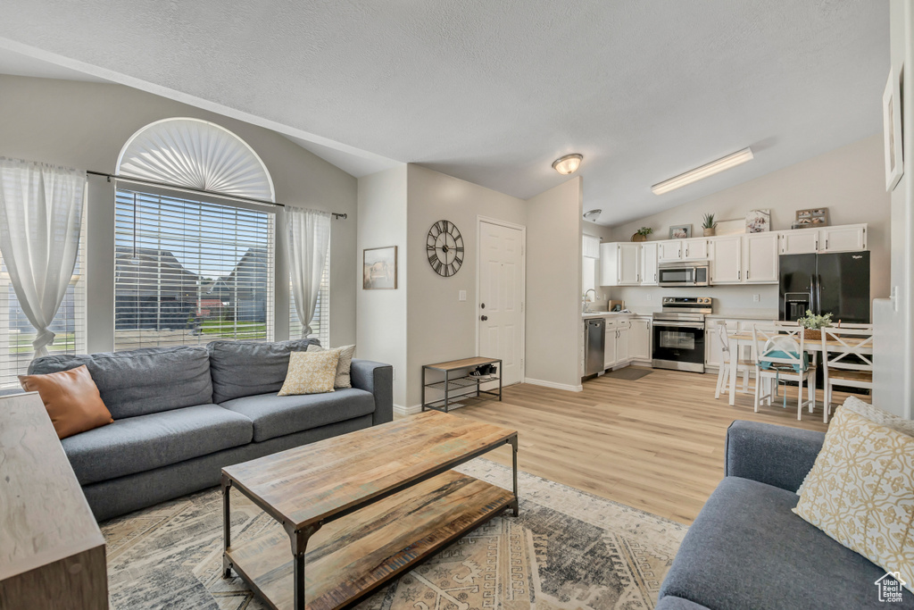 3634 W 850 S Syracuse, UT 84075
