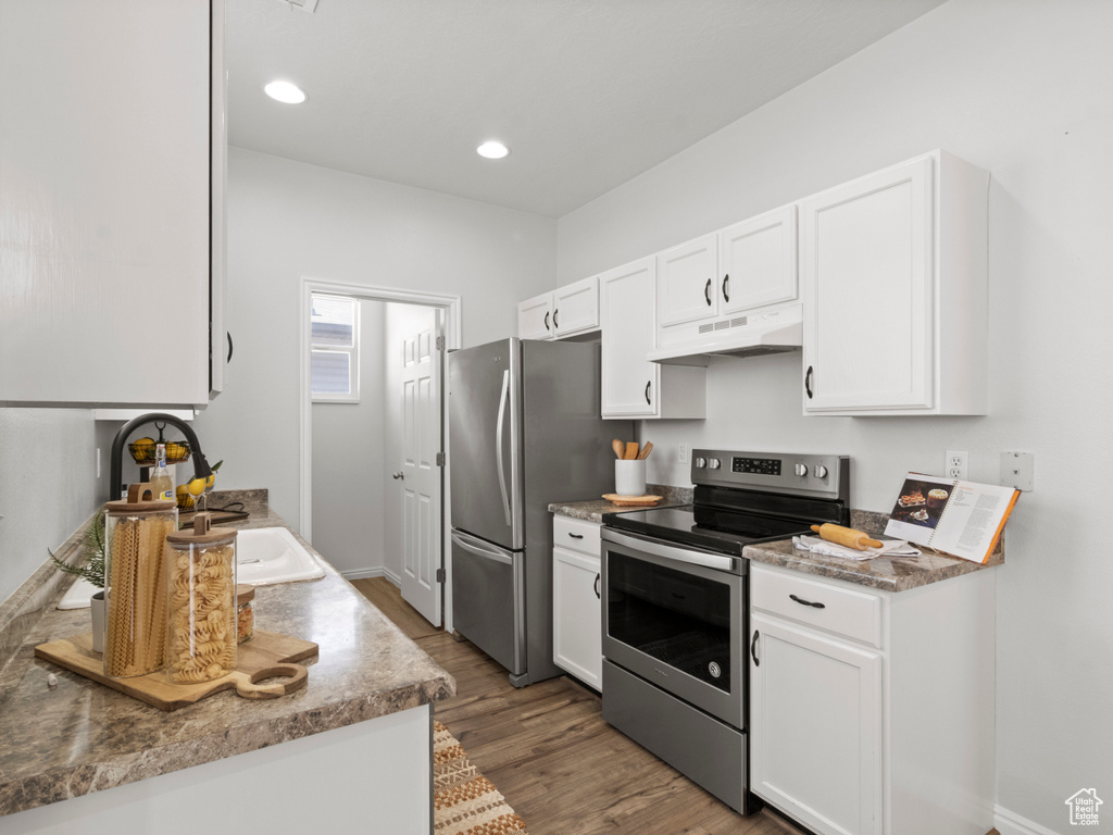 6736 S EMPRESS LN West Jordan, UT 84084