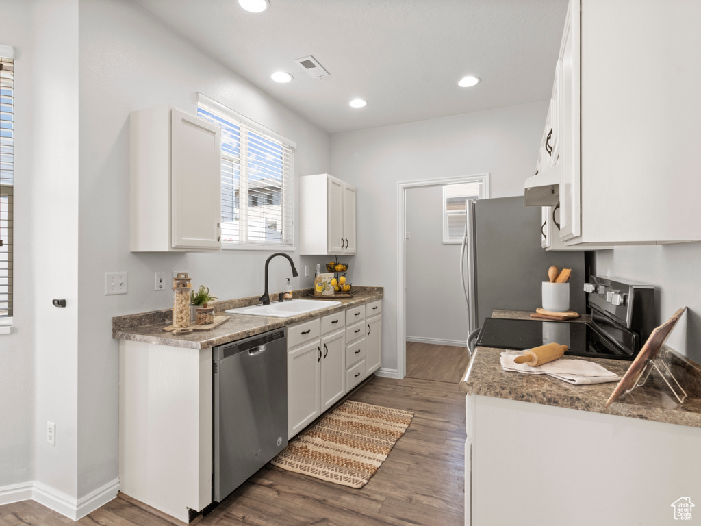 6736 S EMPRESS LN West Jordan, UT 84084