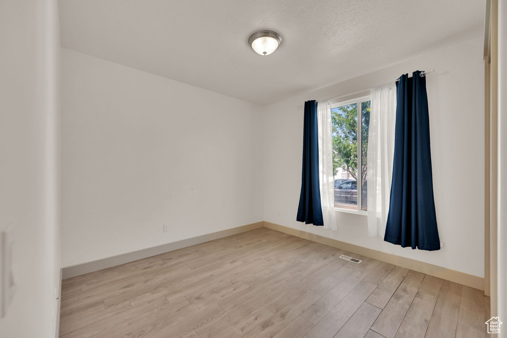 11716 S 2610 W Riverton, UT 84065