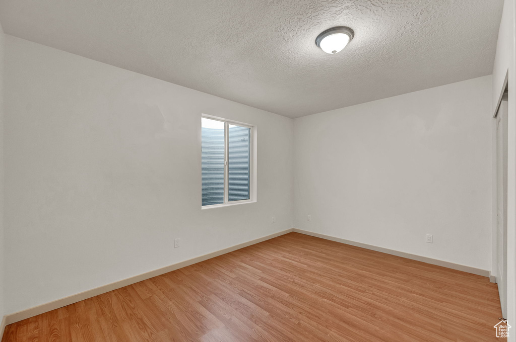 11716 S 2610 W Riverton, UT 84065