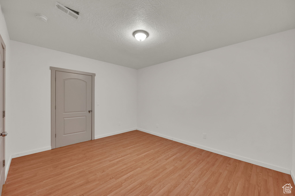 11716 S 2610 W Riverton, UT 84065