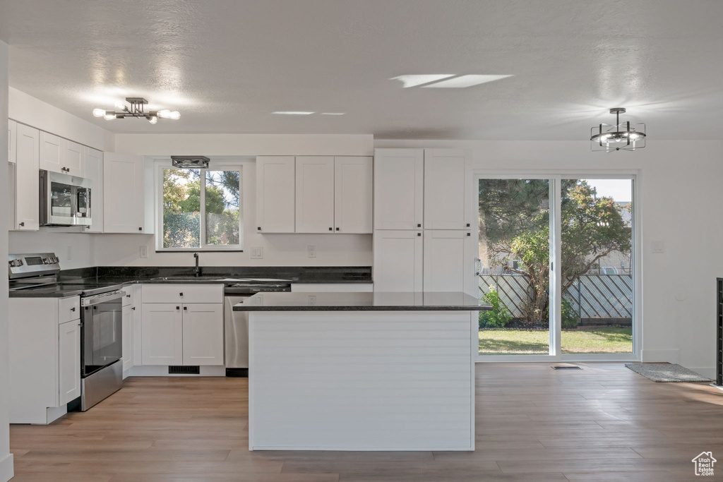Photo 4 for MLS #2103949 at 3746 S Parker Dr