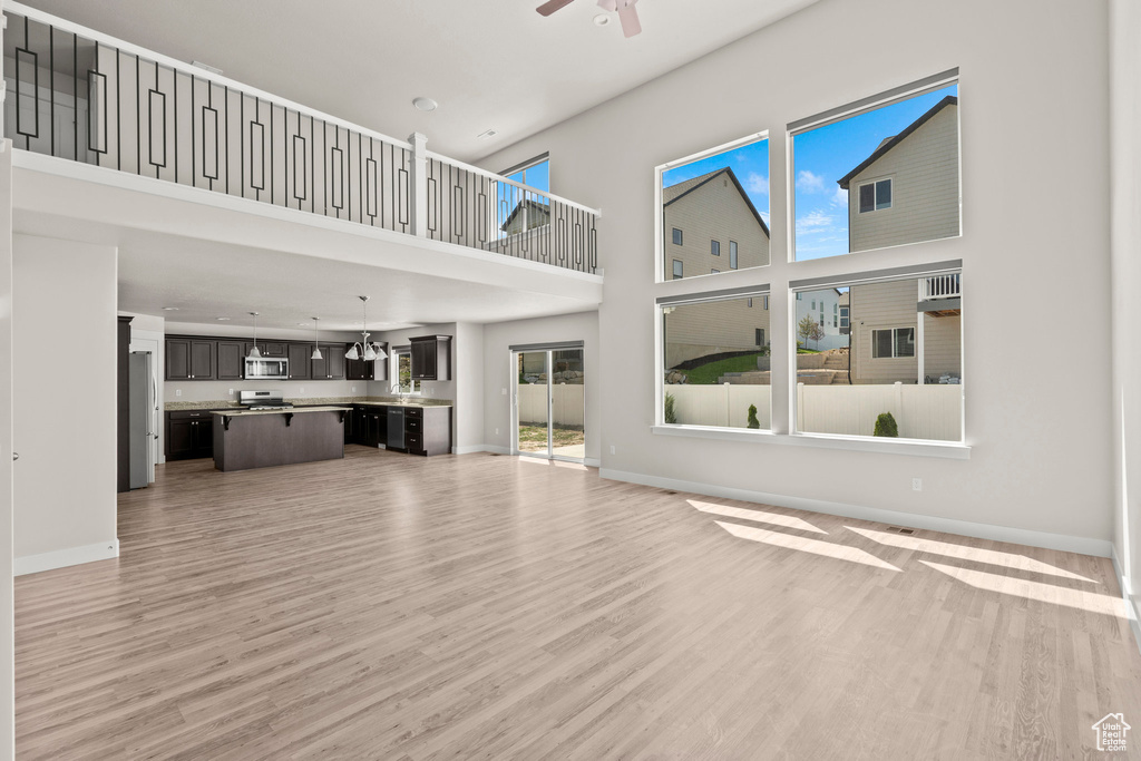 Photo 9 for MLS #2103960 at 1453 W Linen Way