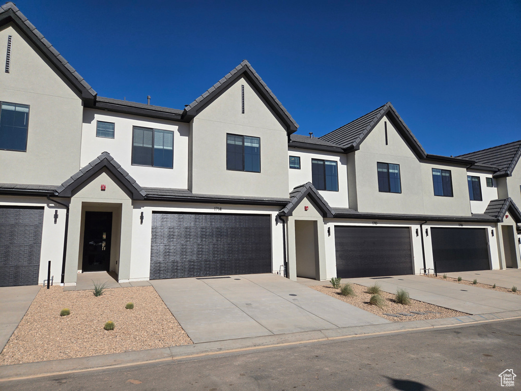 Photo 3 for MLS #2103988 at 1706 S Ripple Rock Dr #3170