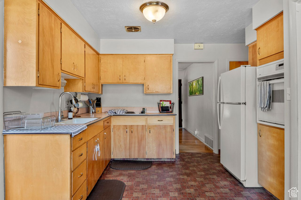 Photo 9 for MLS #2104002 at 3738 S Adams Ave