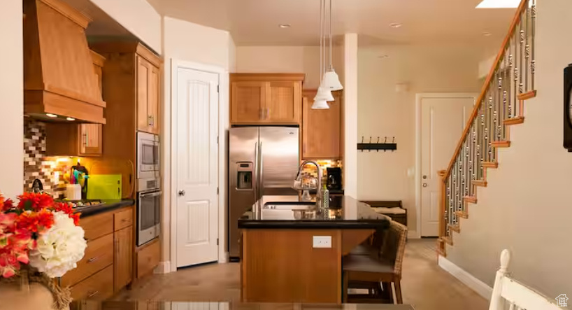 Photo 7 for MLS #2104011 at 2063 N Coral Ridge Dr