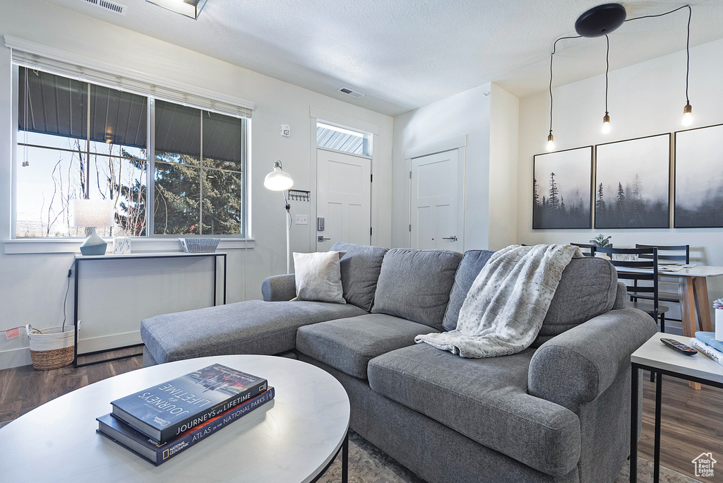 Photo 10 for MLS #2104021 at 695 E Main St #R-200