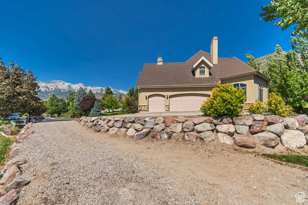Photo 7 for MLS #2104026 at 925 S Healey Ct