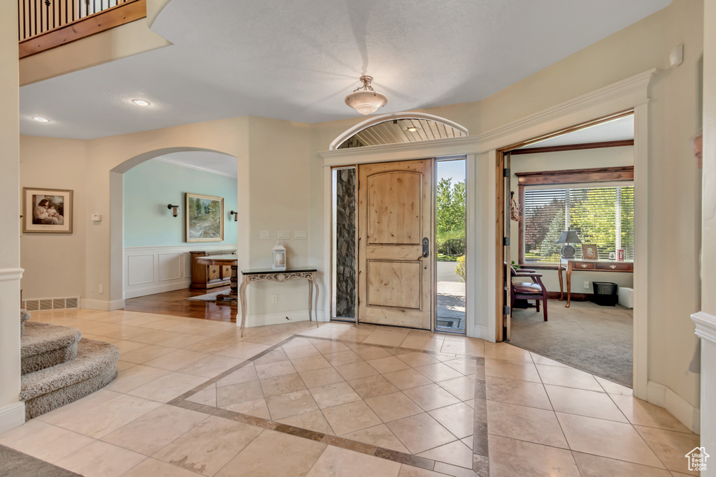Photo 9 for MLS #2104026 at 925 S Healey Ct