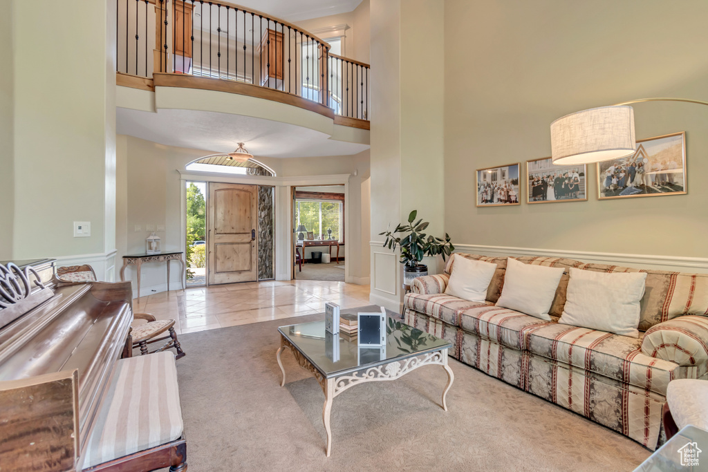 Photo 10 for MLS #2104026 at 925 S Healey Ct