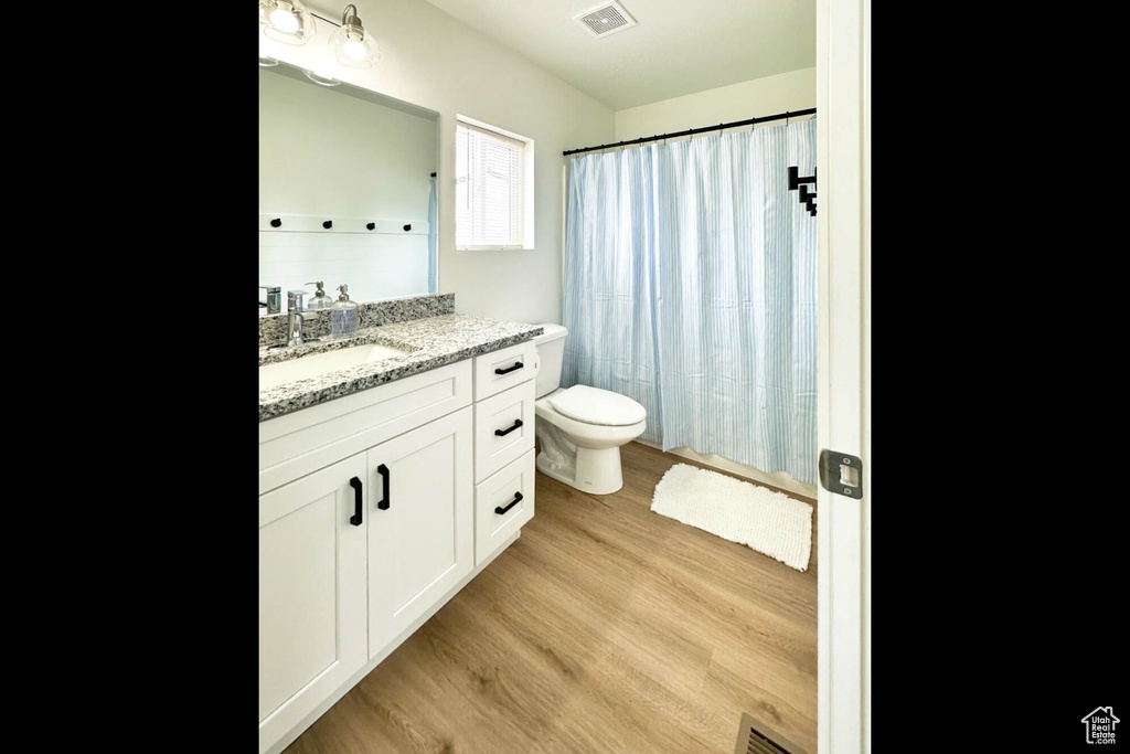 Photo 10 for MLS #2104032 at 379 N Sunrise Dr