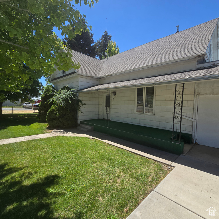 Photo 3 for MLS #2104070 at 19 N Main