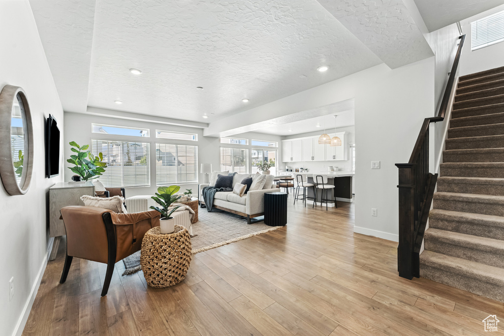 Photo 6 for MLS #2104109 at 133 E Meandering Way