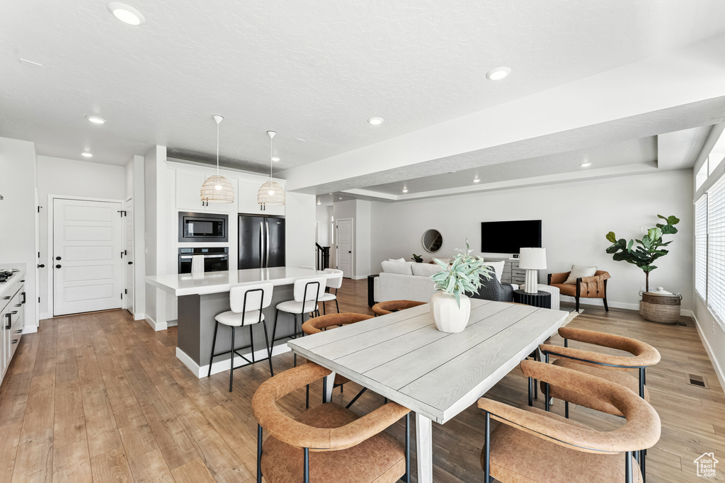 Photo 10 for MLS #2104109 at 133 E Meandering Way