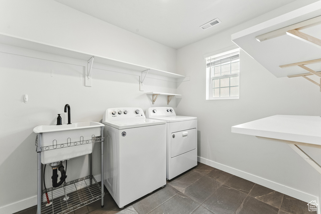 Photo 17 for MLS #2104109 at 133 E Meandering Way