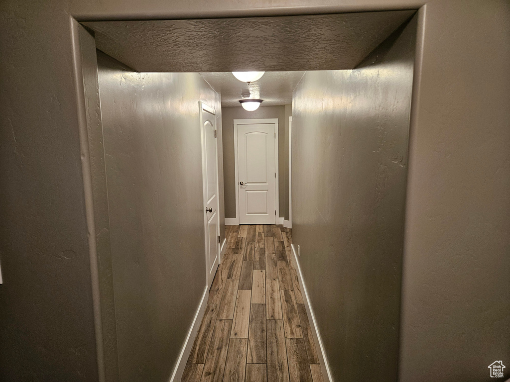 Photo 18 for MLS #2104112 at 681 Country Ln