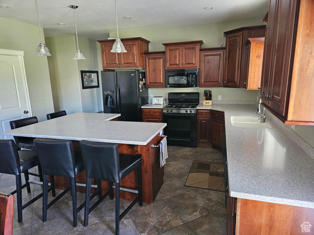 Photo 4 for MLS #2104112 at 681 Country Ln