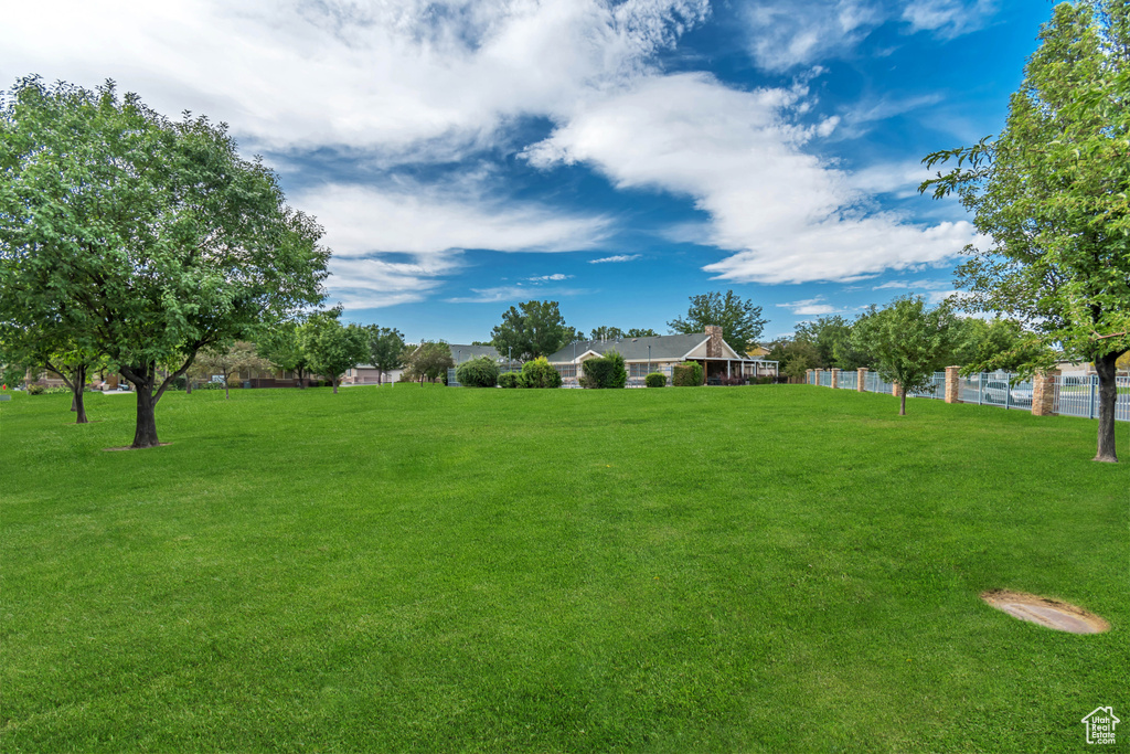 3541 W GREEN SPRINGS LN Taylorsville, UT 84129