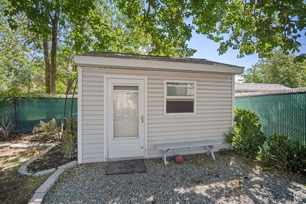 1576 N FERNLEAF ST Salt Lake City, UT 84116