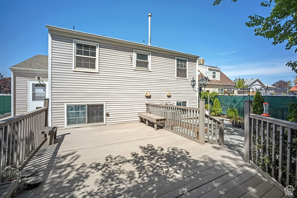 1576 N FERNLEAF ST Salt Lake City, UT 84116