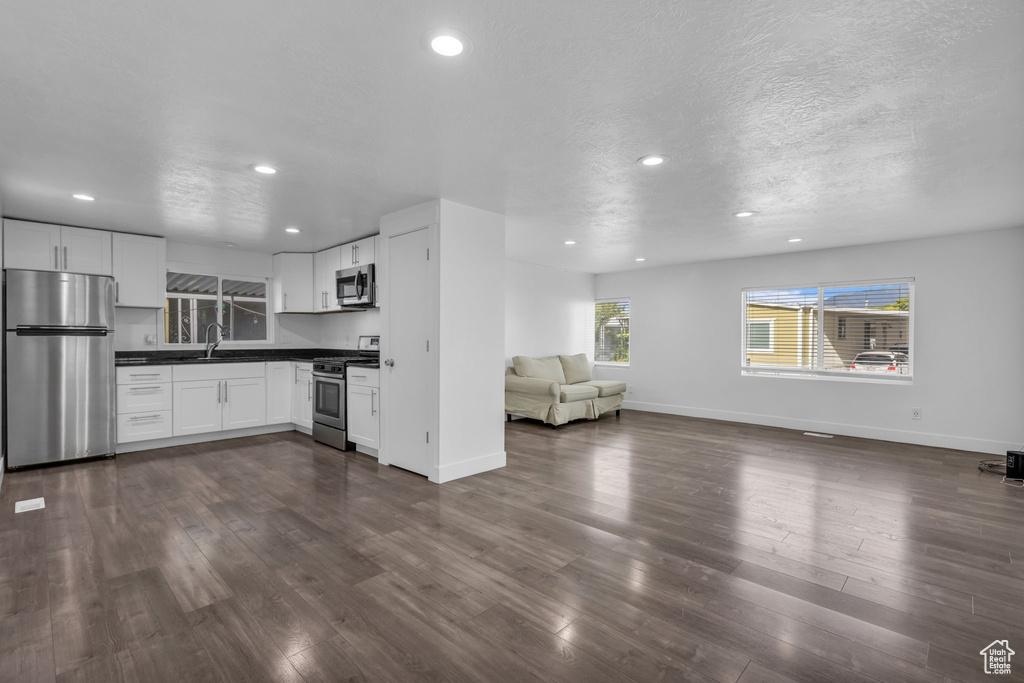 Photo 4 for MLS #2104152 at 4696 S Aspen Ln #303