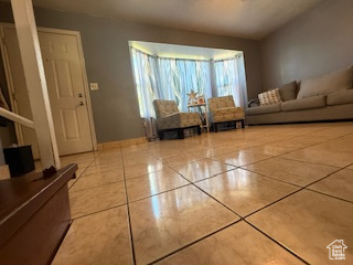 3824 S 6250 W West Valley City, UT 84128